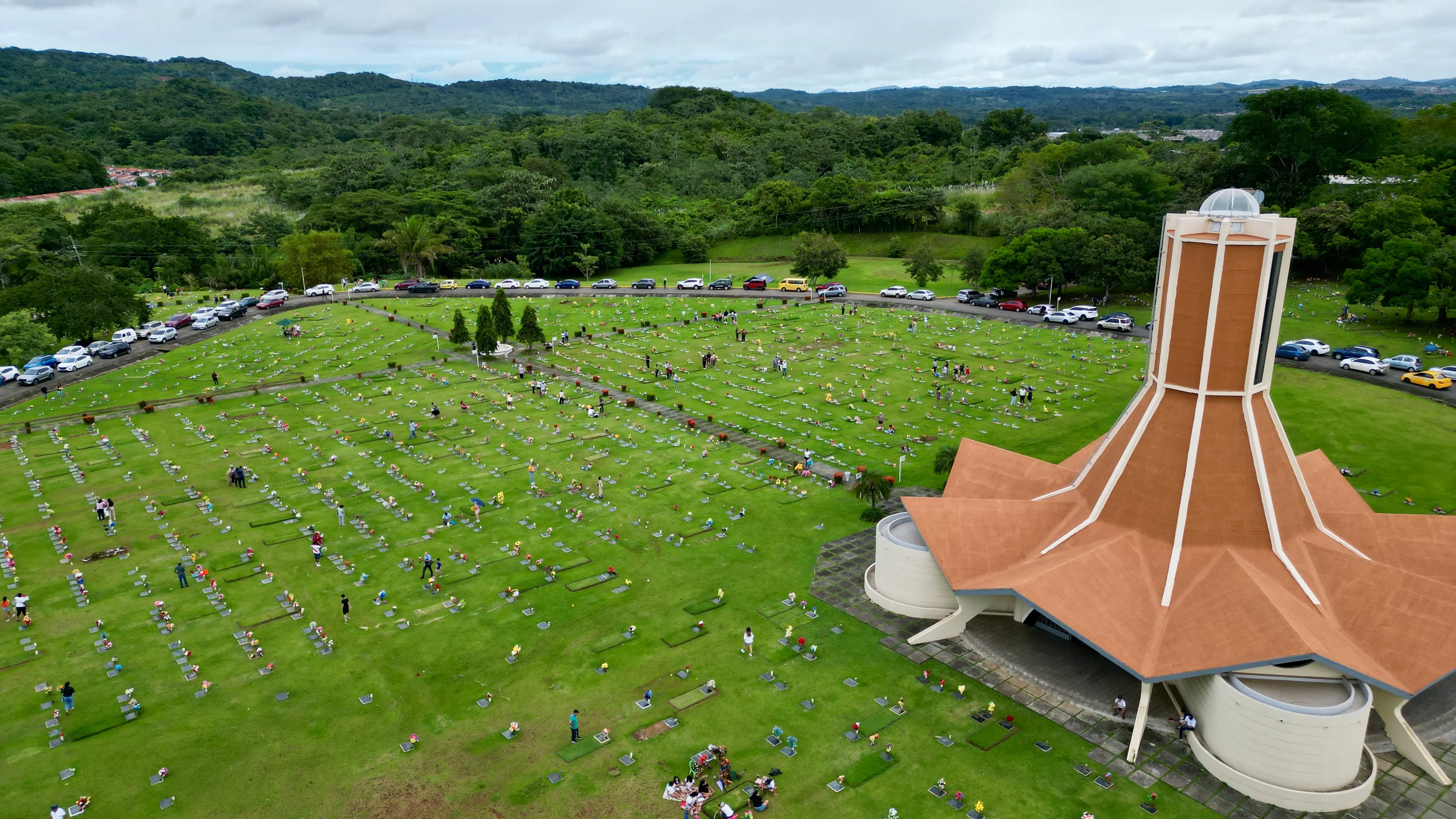 Vista aérea del cementerio Colinas de la Paz